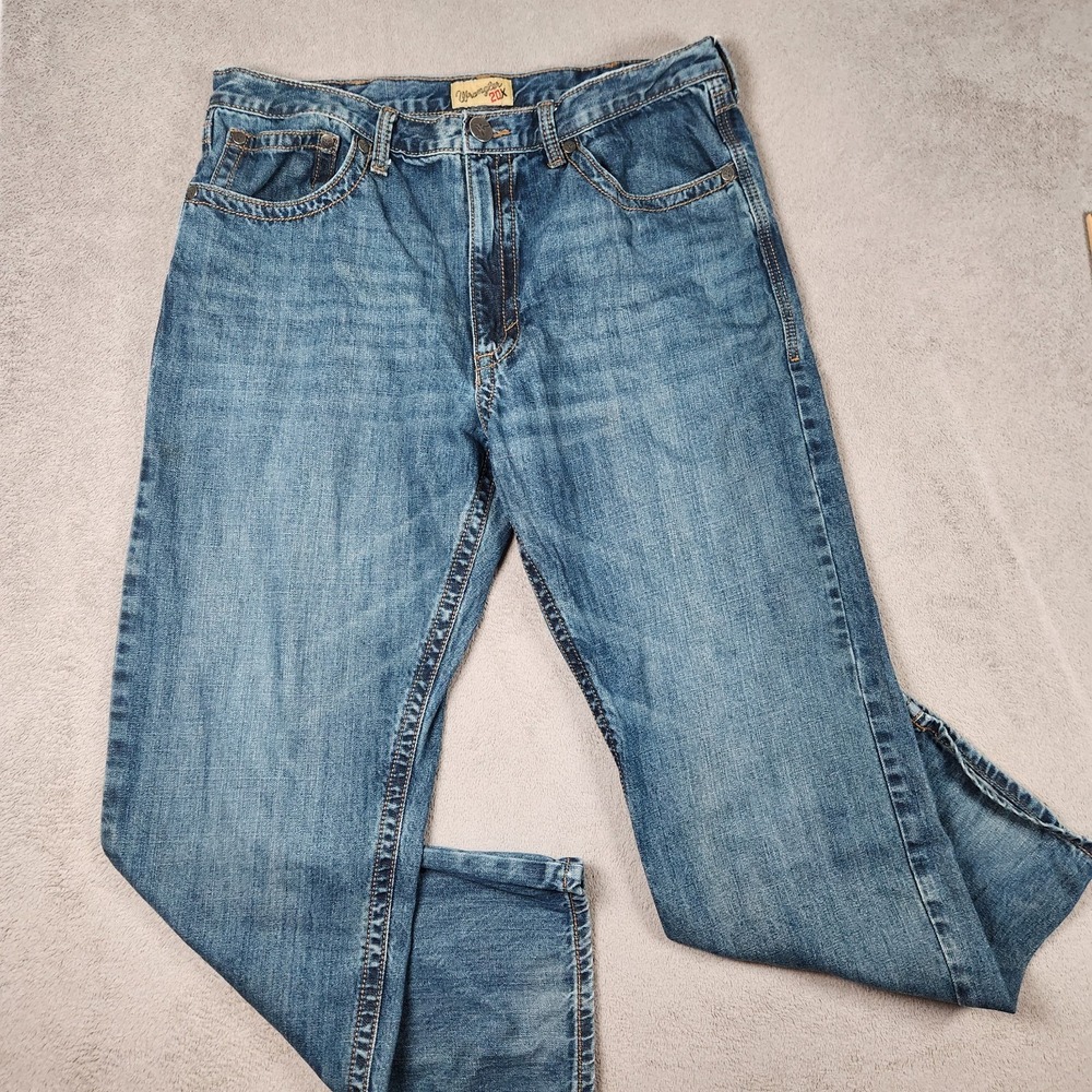 Wrangler 20X Relaxed Fit Denim Jeans Mens size 38x30 Mid Rise Western Work